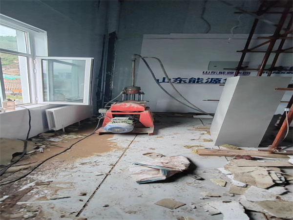 格尔木地基基础下沉墙体裂缝加固注浆顶升施工